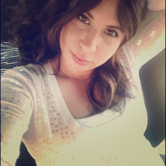 Meet your Posher, Bella - Picture 1 of 8